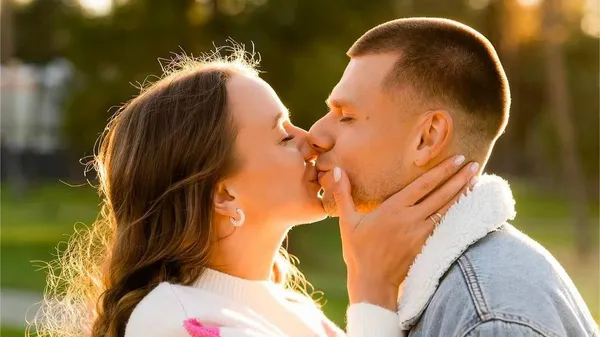 "Очередь на любовь": избранница Михайленко рассказала с кем делит внимание мужа