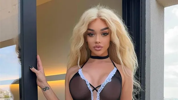 Безсоромна колишня Вербіча вже перевершила саму себе: показала пікантний персик на весь екран