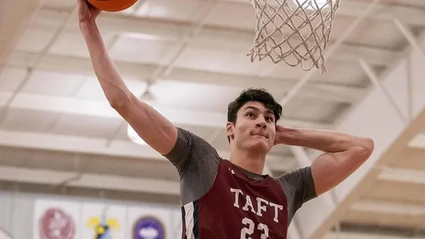 Сын Кличко рассказал об игре в сборной Украины и сравнениях с отцом: "Я вижу все эти заголовки"