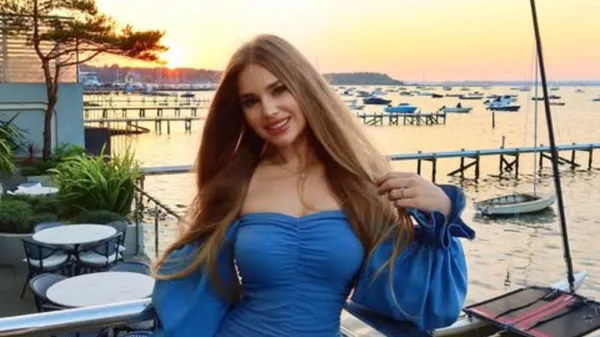 Море роз для любимой: Забарный поразил жену роскошным сюрпризом