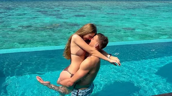 Від розкоші до пекучої спокуси: дружина Забарного зводить з розуму та привертає погляди в Дубаї