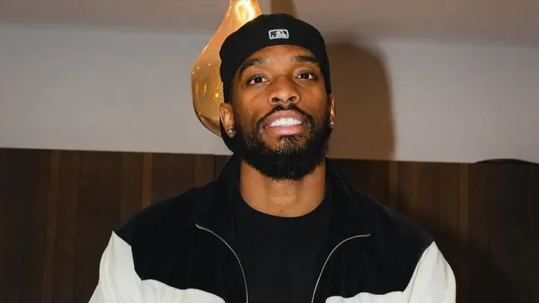 Скандальный бомбардир АПЛ поил девушек водкой на 100 000 фунтов – за такое бы посадили на 10 лет