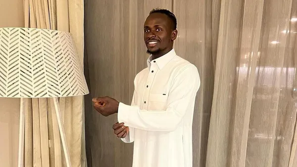 Звездный партнер Роналду женился, как только возлюбленная достигла совершеннолетия: посвятил гол дочери