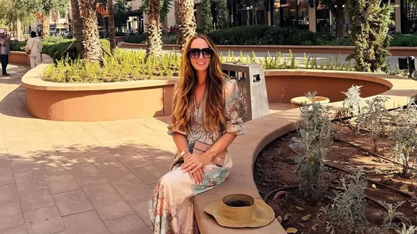 Мама звезды НБА поражает молодостью: американцы в восторге от ее красоты – не могут поверить, что ей 51