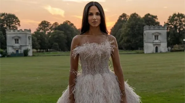 Возлюбленная французского вратаря зажгла жарким образом – как будто только что из Голливуда