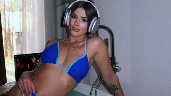 Мокрая и опасная: бывшая звезда Динамо обнажила сочные формы в ванной – пикантность зашкаливает