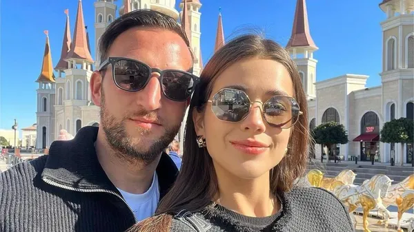 "Фемили лук с дочерью": Габелки ловят вайб семейной прогулки