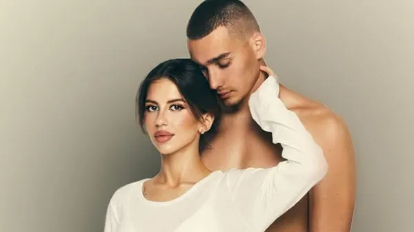 Розкішна дружина Стецькова в центрі уваги: її стильний вихід у Львові підкорив мережу