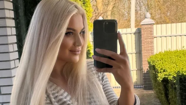 Велетень розбив Шахтар і повіз на сафарі спокусливу білявку: "Було так страшно, що важко уявити"