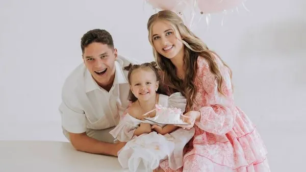 Родина Судакових поділилася частинкою любові – сімейні миті, які гріють душу