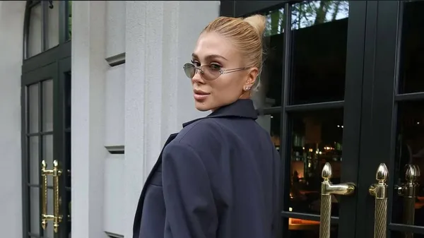 Горячее предупреждение: жена Конопли снимает все барьеры и дерзко врывается в Инстаграм