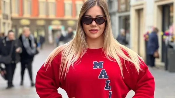 Вагітна дружина Маліновського поділилася ніжними кадрами – магнетизує жіночою енергією