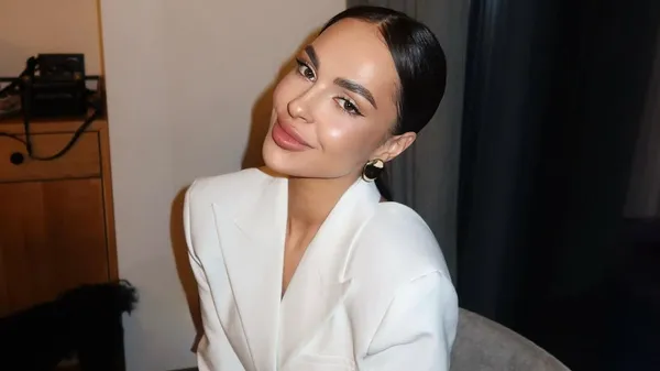 У сонцезахисних і таємнича – Шацьких з’явилася у стильному образі