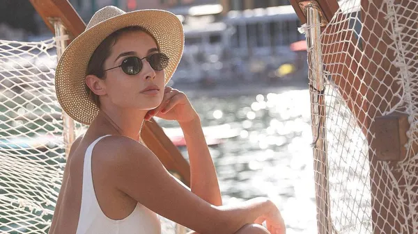 Бывшая Ярославского поразила выбором украинского: нереально длинные ноги и элитные бренды