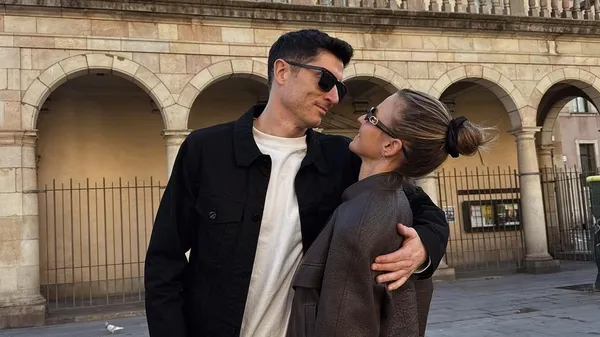 У пасії зірки Барселони збанкрутував бізнес – чоловік не допомагає, а вона відмовилась від розкоші