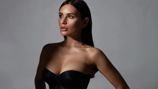 В белом, без белья – девушка Волошина показала все