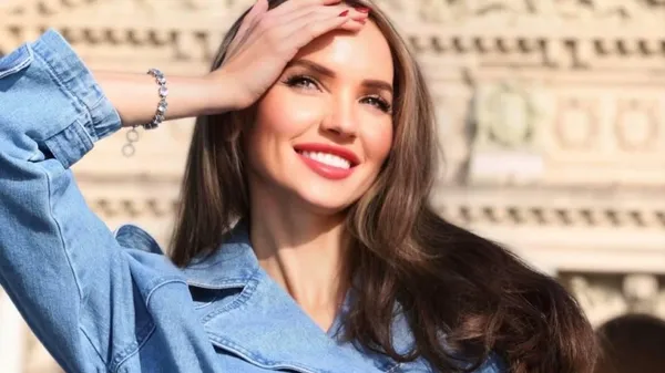 Барбі на екрані: ведуча Шахтаря сяє в образі, що підкорює увагу