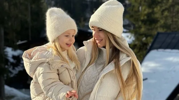 Шабанова с дочкой в пасхальной фотосъемке – нежность и любовь в одном кадре