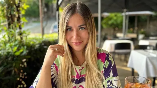 Ніжна дружина Маліновського насолоджується вагітними буднями – зачаровує гармонією та спокоєм