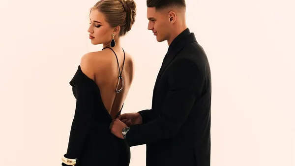 Судаков чекає поповнення в сім'ї: дружина ефектно оголосила про вагітність – це вау