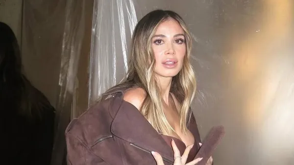 Пасія німецького футболіста в зухвалому міні та латексі влаштувала еротичний ранок – палка спокуса