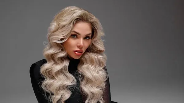 Сексапильная пассия Алефиренко разогревает ленту опасной красотой – роковая соблазнительница