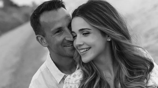 Габелки растрогали сеть – нежный семейный кадр с крошечной доченькой