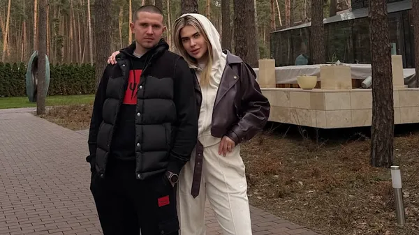 Дружина футболіста Шахтаря робить збори для військових та інше добро: "Це завжди у серці"