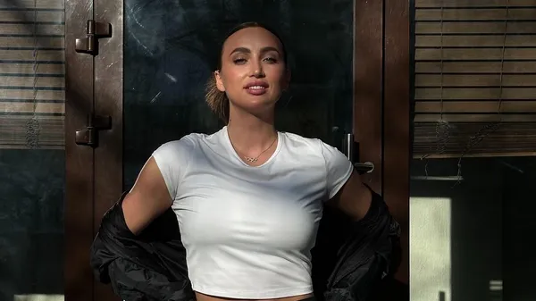 Різатдінова показалася без мейкапу, а потім шокувала розкішним образом – має 3 фобії