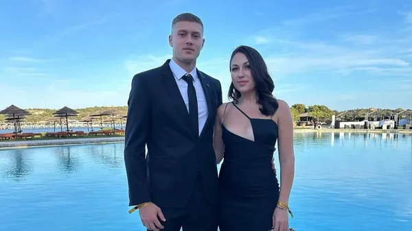 Кохана Довбика потішила фанів довгоочікуваним фото з чоловіком – гармонія, яку не приховати