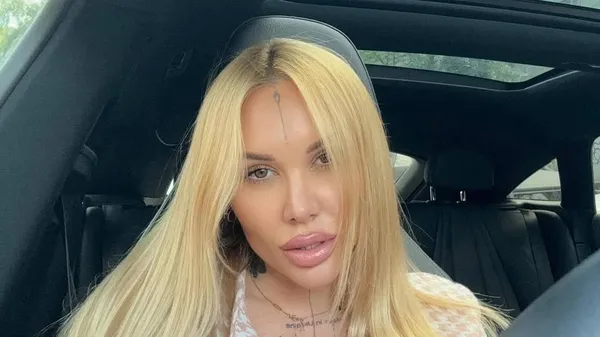 Бывшая Морозюка сорвала овации энергичными танцами в секси образе – к блонде присоединился и сын