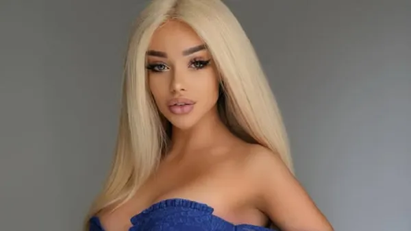 Бывшая экс-игрока Динамо разделась на кухне и пожелала счастливого дня: фаны в восторге от жеста