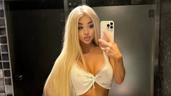 Колишня Вербіча здивувала вражаючим амплуа – зухвала елегантність, яка пробуджує фантазію