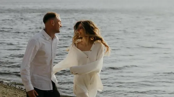 Кравчук з любкою зачарували романтикою: ніжні та теплі почуття вже підкорюють Інстаграм