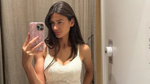 Красиво, сильно, сознательно – футболистка показала утреннюю практику пилатеса в роскошной ква