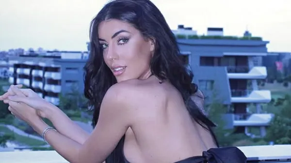 Партнерка зірки Шахтаря вибухнула сексуальністю у пристрасному образі: фани не стримують захоплення