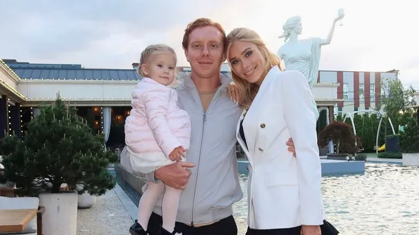 "Когда не нужно слов": семья Конопли покорила сердца искренними снимками