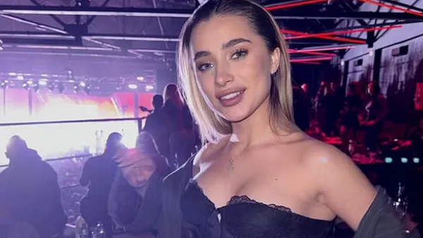 Украинская каратистка выжигает взгляды идеальным силуэтом в купальнике: настоящая соблазн на пляже