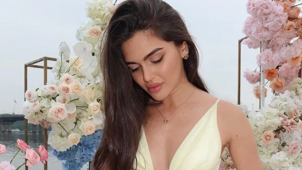 Ванат з новою дівчиною дали багато вогню на весіллі одноклубника – ох і парочка