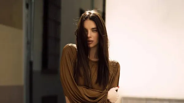 Муза Усика розпалює пекельний вогонь в стрічках фанів – таку спокусу важко не помітити