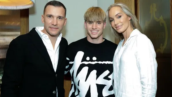 Сын в бутсах и с дипломом – как Шевченко младший совместил футбол и учебу