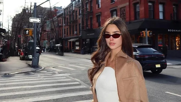 Безупречная брюнетка едет к Лунину – пассия новичка Реала ошеломляет