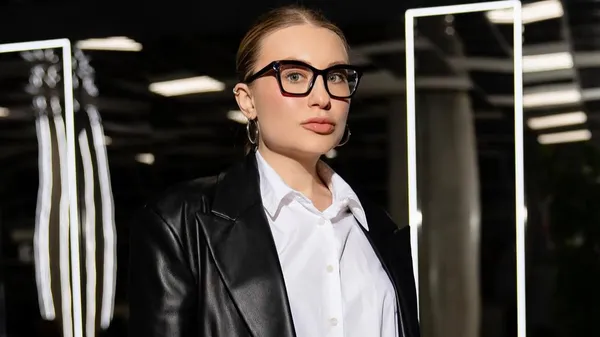 Даже в спортзале – икона стиля: любка Ермакова зажгла селфи с тренировки