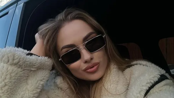 Муза Сыча взбудоражила сеть пикантным селфи – фантазии поклонников уже не знают границ