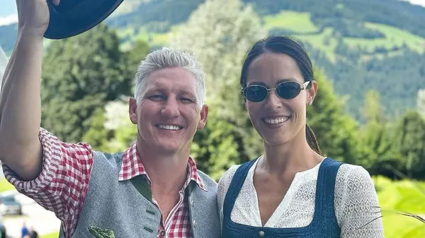 Семья спортивных суперзвезд снова вместе: футболист вернулся к теннисистке с обручальным кольцом на пальце