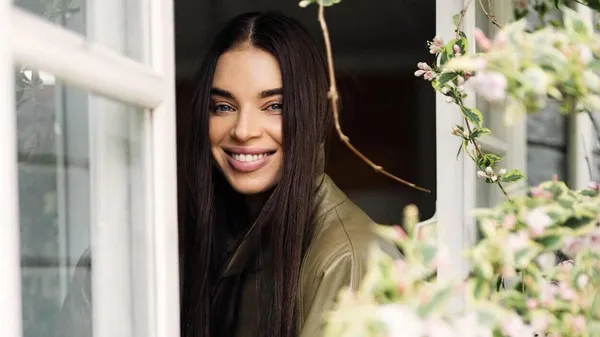 Кохана Усика в мінішортах показала вправи на килимку: "Коли пора за себе братися"