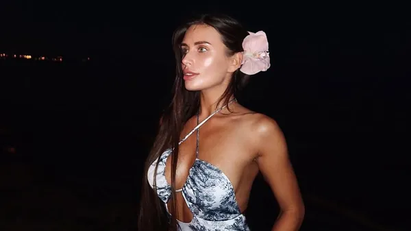 Сексуальна муза Волошина запалила трибуни – її енергія нестримна