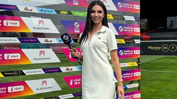 Українська ведуча продемонструвала фігуру мрії та пустила мережу у вир пристрасті