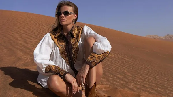 Зінченко показав, які дівчата розважають його перед Міланом – дружина Влада тут же відреагувала