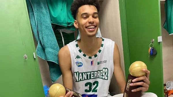 Звезда НБА стал монахом: вице-чемпион Олимпиады побрил голову и ходит в рясе